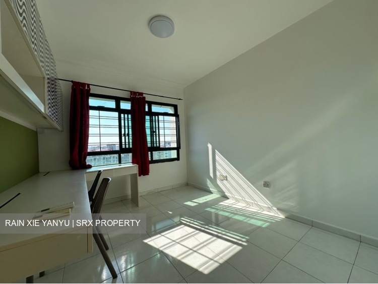 Jurong West Central 1 listing thumbnail photo